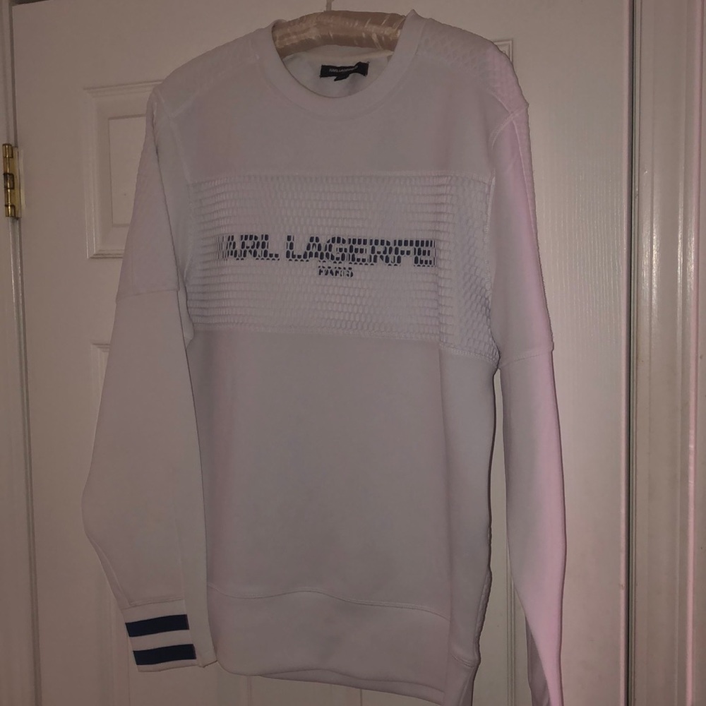 A white sweater with lettering 🖤